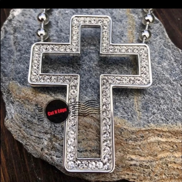 COPY - Montana Silversmith Open Cross Necklace - Picture 5 of 6